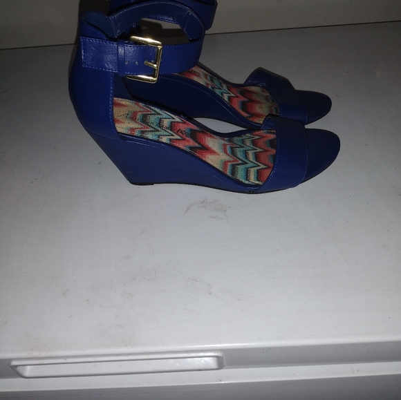 American Eagle woman's platforms - Picture 3 of 3